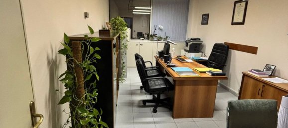 56m² Office in Naples, Italy No. 29993 23