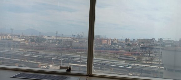 56m² Office in Naples, Italy No. 29993 18
