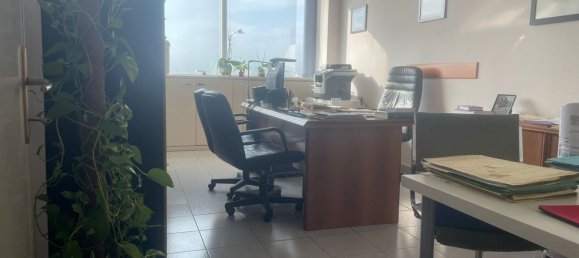 56m² Office in Naples, Italy No. 29993 21