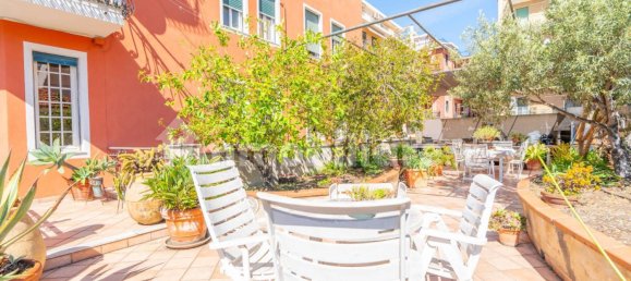 Квартира с 3 спальнями в Империя, Италия № 353300 7