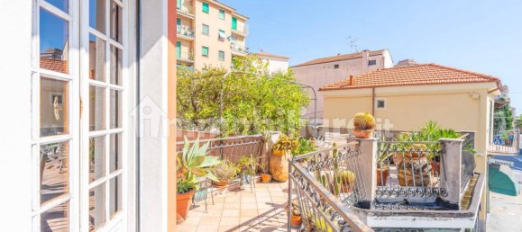 Квартира с 3 спальнями в Империя, Италия № 353300 24