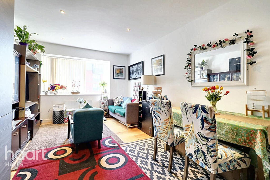 2 bedrooms Apartment in Hayes, United Kingdom No. 5031