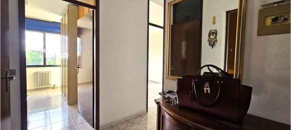 Apartamento de 3 habitaciónes en Pioltello, Italy No. 34016 7