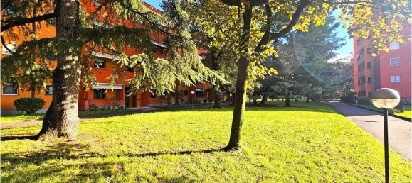 Apartamento de 3 habitaciónes en Pioltello, Italy No. 34016 34