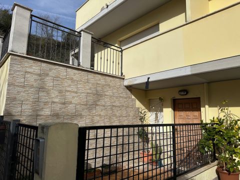 Villa T4 em Torre de' Passeri, Italy N.º 182635