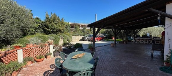 6 غرف نوم فيلا في Castelliri, Italy رقم 53487 32