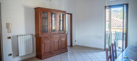 4 rooms Apartment in Perugia, Italy No. 36876 4