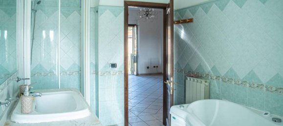 4 rooms Apartment in Perugia, Italy No. 36876 7