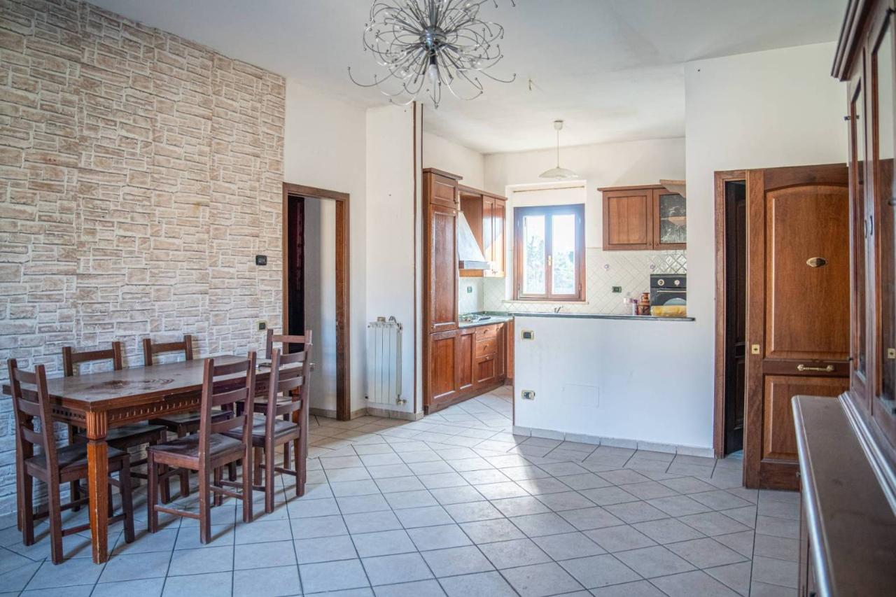 4 rooms Apartment in Perugia, Italy No. 36876