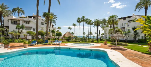 2 bedrooms Apartment in Estepona, Spain No. 177771 4
