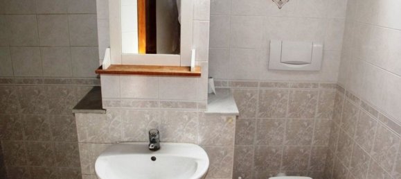 7 rooms Apartment in Orvieto, Italy No. 47382 5