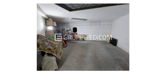 28m² Garage in Aversa, Italy No. 377886 3