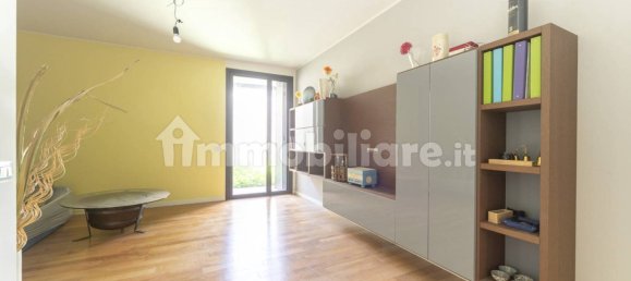 Apartamento de 2 dormitorios en Seregno, Italy No. 268347 33