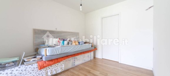 Apartamento de 2 dormitorios en Seregno, Italy No. 268347 3
