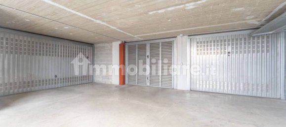 Apartamento de 2 dormitorios en Seregno, Italy No. 268347 14