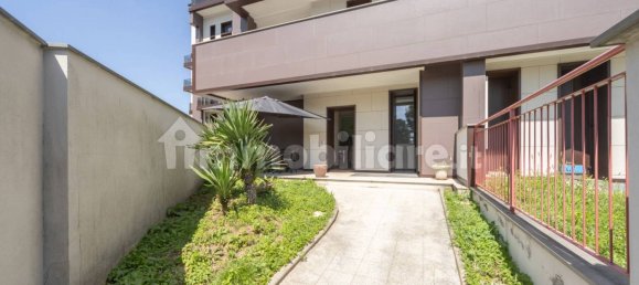 Apartamento de 2 dormitorios en Seregno, Italy No. 268347 32