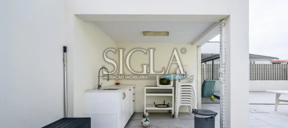 4 bedrooms House in Vila Nova de Gaia, Portugal No. 109236 6