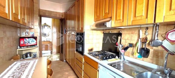 Квартира с 2 спальнями в Чинизелло Бальсамо, Италия № 378260 3