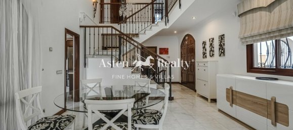 5 bedrooms Villa in Adeje, Spain No. 27333 9