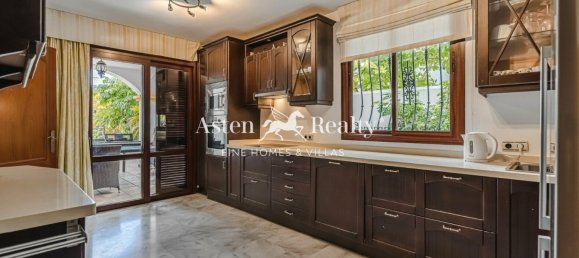 5 bedrooms Villa in Adeje, Spain No. 27333 19