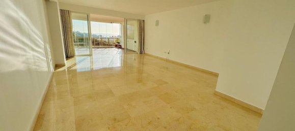 Квартира с 3 спальнями в Малага, Испания № 183246 3