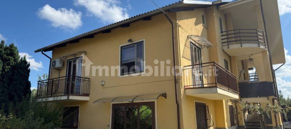 3 bedrooms Apartment in Frossasco, Italy No. 349890 5