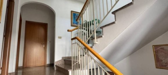 3 bedrooms Villa in Ravenna, Italy No. 319800 10