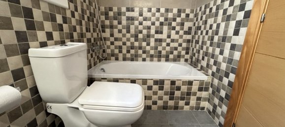 Casa de 4 dormitorios en Castellar del Vallès, Spain No. 293317 6