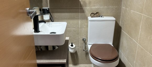 Casa de 4 dormitorios en Castellar del Vallès, Spain No. 293317 9