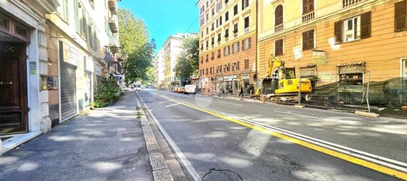 2 bedrooms Apartment in Genoa, Italy No. 352348 4