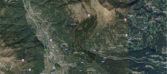 5 rooms House in Settimo Vittone, Italy No. 211863 2