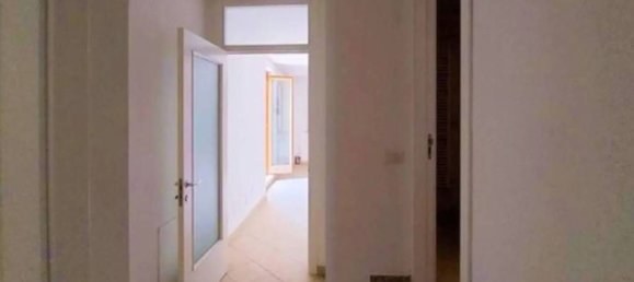 Propriété commerciale à Porto Sant'Elpidio, Italy 179m² No. 306875 4