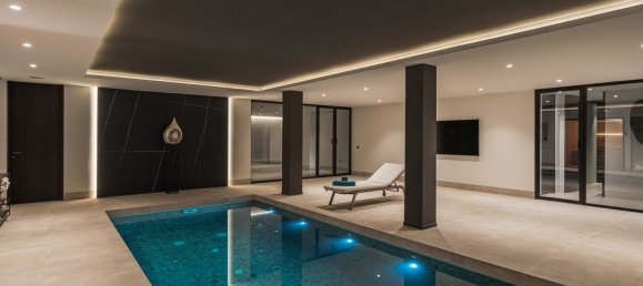 Villa de 5 dormitorios en Málaga, Spain No. 34040 14