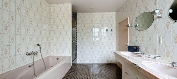 5 bedrooms Villa in Bergues, France No. 362499 3