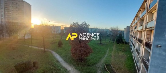 1 chambre Appartement à Bezons, France No. 165156 10