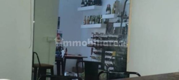 2 rooms Commercial property in Genoa, Italy No. 213895 4
