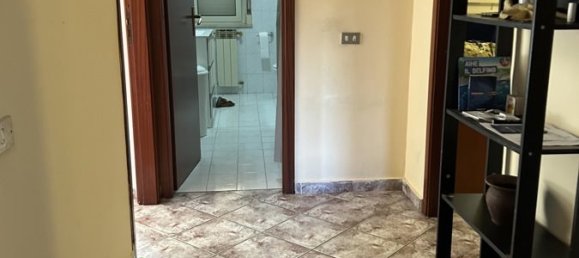 3-salle Appartement à Messina, Italy No. 71956 4