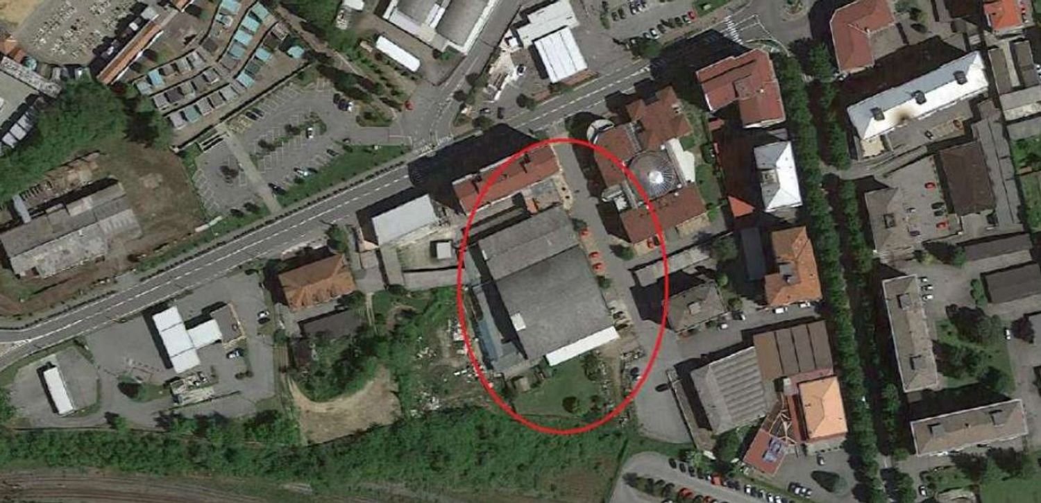 Entrepôt à Cossato, Italy 1180m² No. 394903