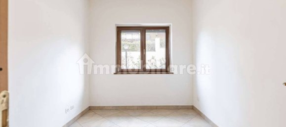 2 bedrooms Villa in Rome, Italy No. 272751 17