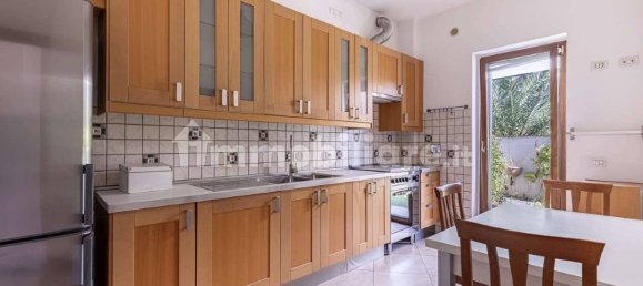 2 bedrooms Villa in Rome, Italy No. 272751 11