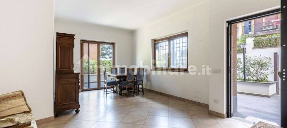 2 bedrooms Villa in Rome, Italy No. 272751 8