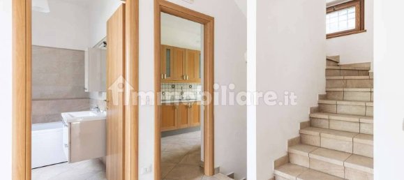 2 bedrooms Villa in Rome, Italy No. 272751 18