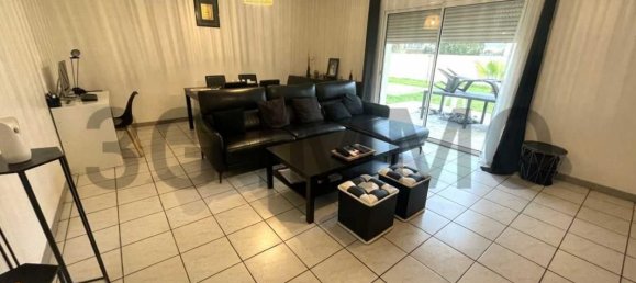 3 bedrooms House in Buzet-sur-Baise, France No. 203998 2