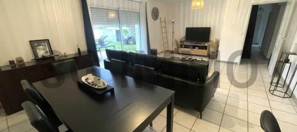 3 bedrooms House in Buzet-sur-Baise, France No. 203998 3