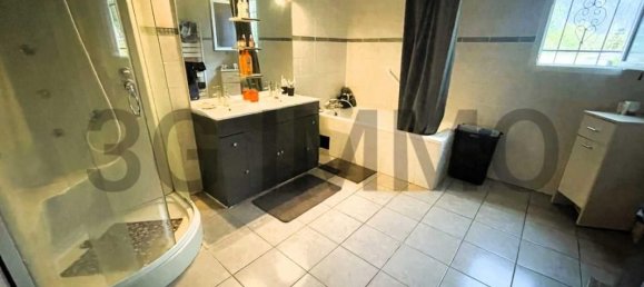 3 bedrooms House in Buzet-sur-Baise, France No. 203998 7