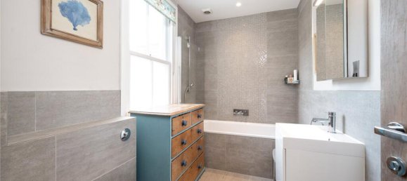 4 bedrooms House in London, United Kingdom No. 5200 10