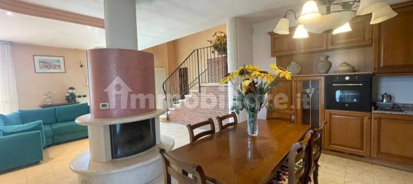 3 bedrooms Villa in Bovolone, Italy No. 363968 9
