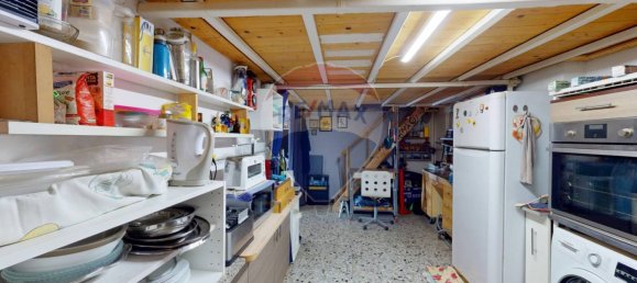 71m² Commercial property in Genoa, Italy No. 272209 16