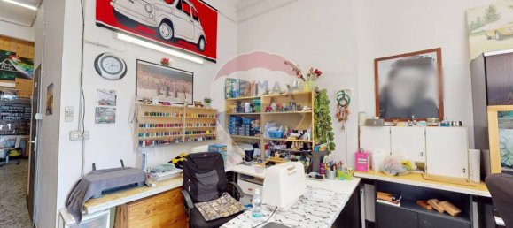 71m² Commercial property in Genoa, Italy No. 272209 4