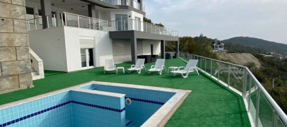 Villa 5+2 in Kargicak, Turkey No. 5344 23